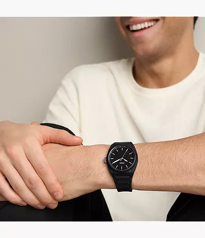 Everett 42mm Three-Hand Black Silicone Watch